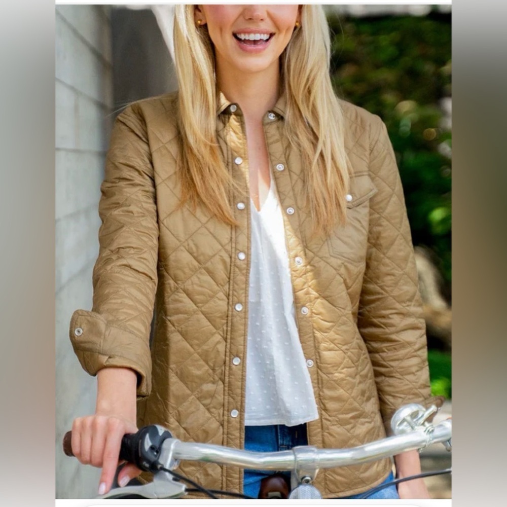 NWT Criquet Women's Quilted Shacket Jacket  In Goldie Hawn Color. Size L